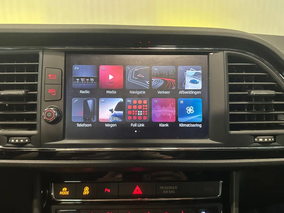 1.8 TSI FR Business Intense | NAP | PANO | CARPLAY | KLEPPENSYSTEEM