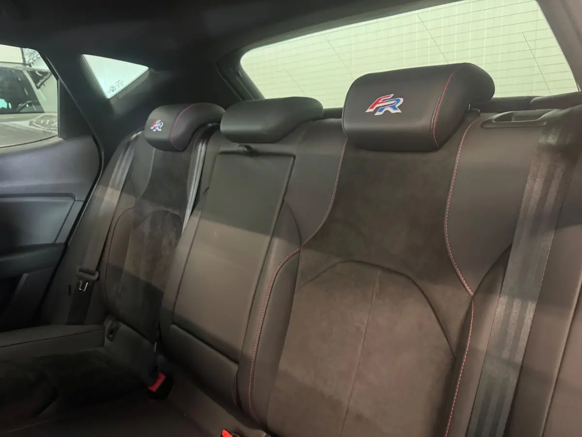 1.8 TSI FR Business Intense | NAP | PANO | CARPLAY | KLEPPENSYSTEEM