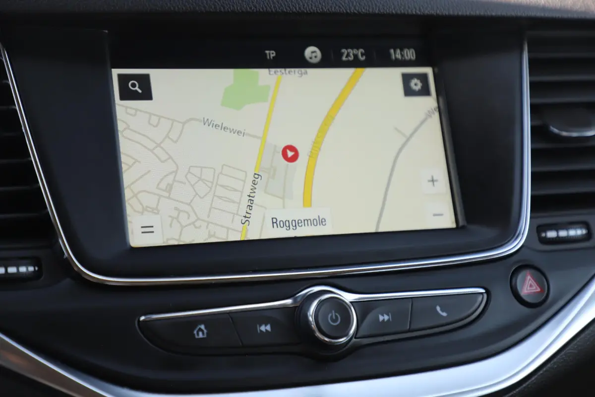 1.2 Business Elegance 110PK Sportstoelen Navigatie Achteruitrijcamera Clima Cruise Carplay Android PDC