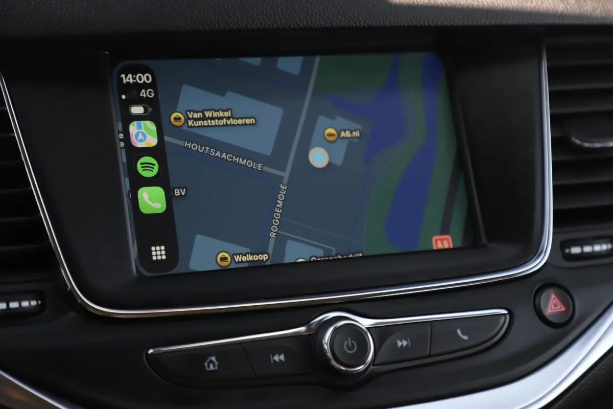 1.2 Business Elegance 110PK Sportstoelen Navigatie Achteruitrijcamera Clima Cruise Carplay Android PDC
