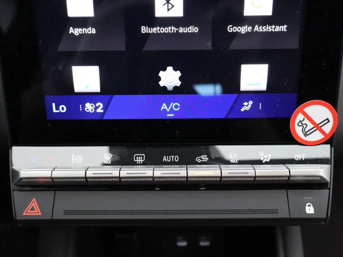 techno full hybrid E-Tech 160 | Parkeercamera | Adapt. Cruise | Google Navigatie |