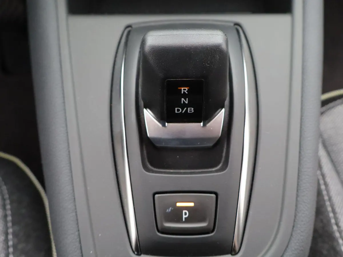 techno full hybrid E-Tech 160 | Parkeercamera | Adapt. Cruise | Google Navigatie |