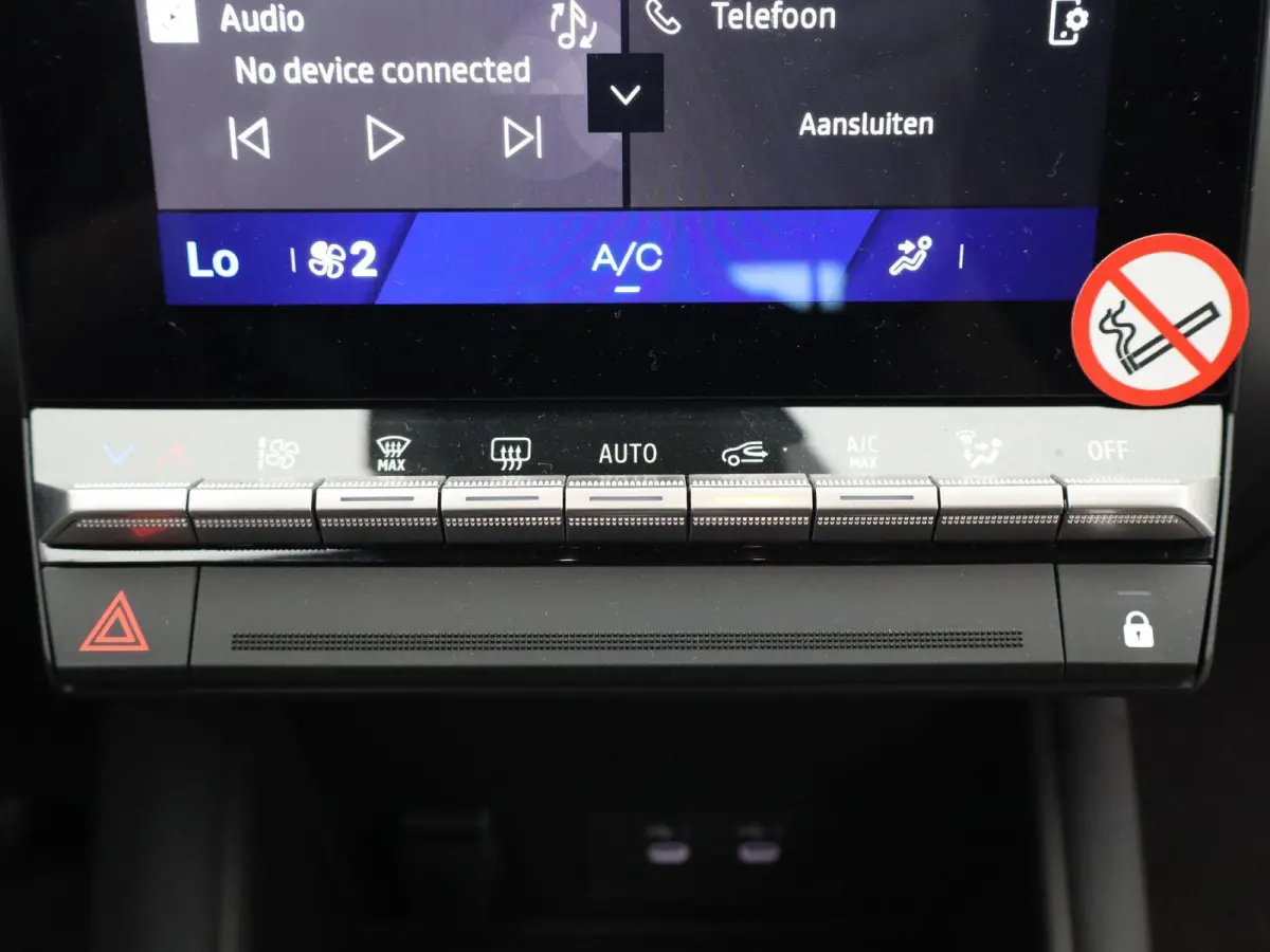techno full hybrid E-Tech 160 | Parkeercamera | Adapt. Cruise | Google Navigatie |