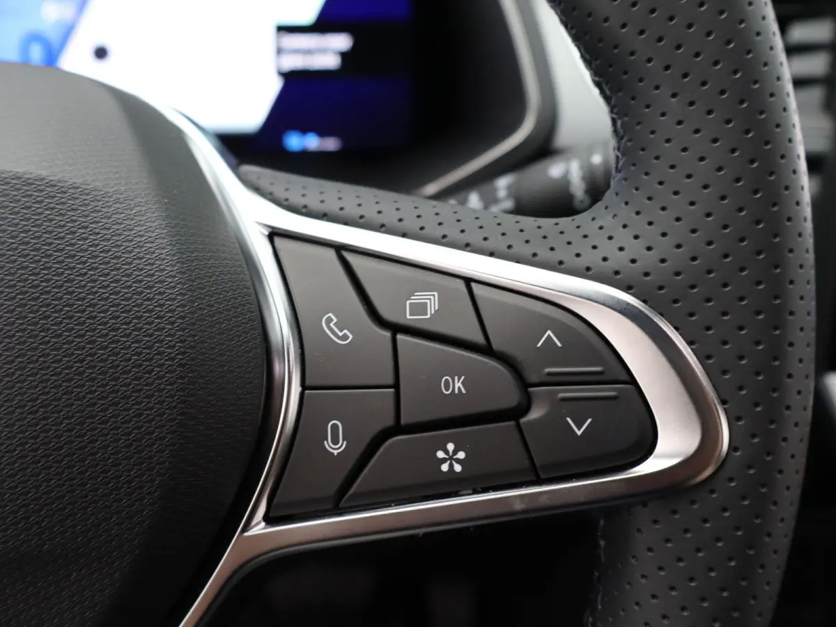 techno full hybrid E-Tech 160 | Parkeercamera | Adapt. Cruise | Google Navigatie |