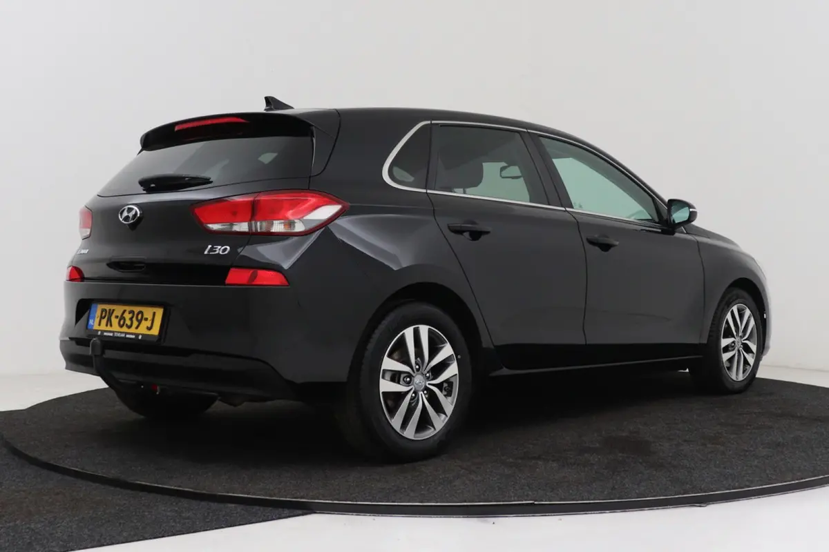 1.0 T-GDI First Edition | Trekhaak | Org NL | Climate Control | Camera | CarPlay |