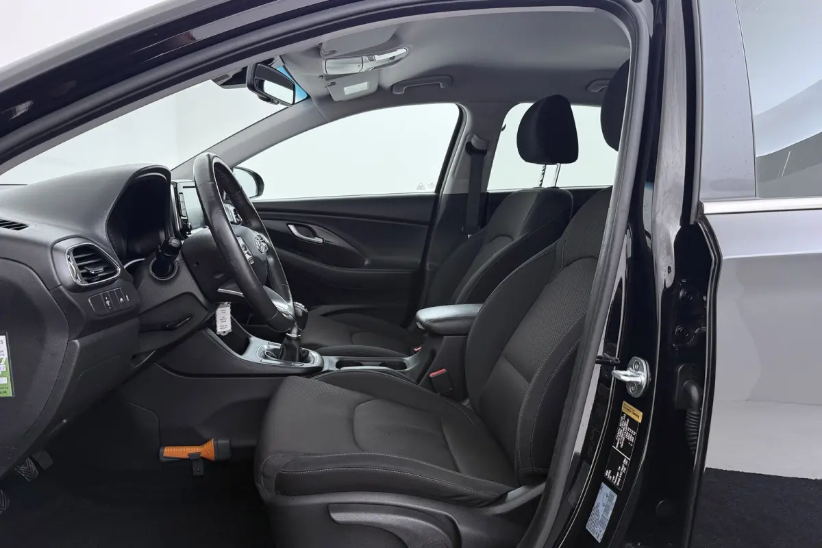 1.0 T-GDI First Edition | Trekhaak | Org NL | Climate Control | Camera | CarPlay |