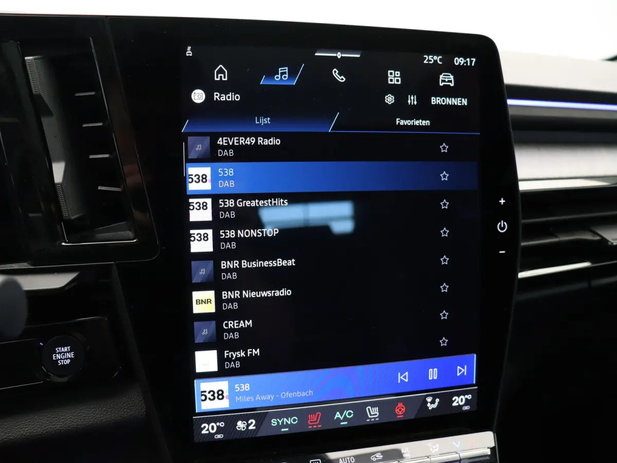 Full hybrid 200pk Esprit Alpine | Harman Kardon | Solarbay Panorama dak | Head Up Display | 360 Camera |