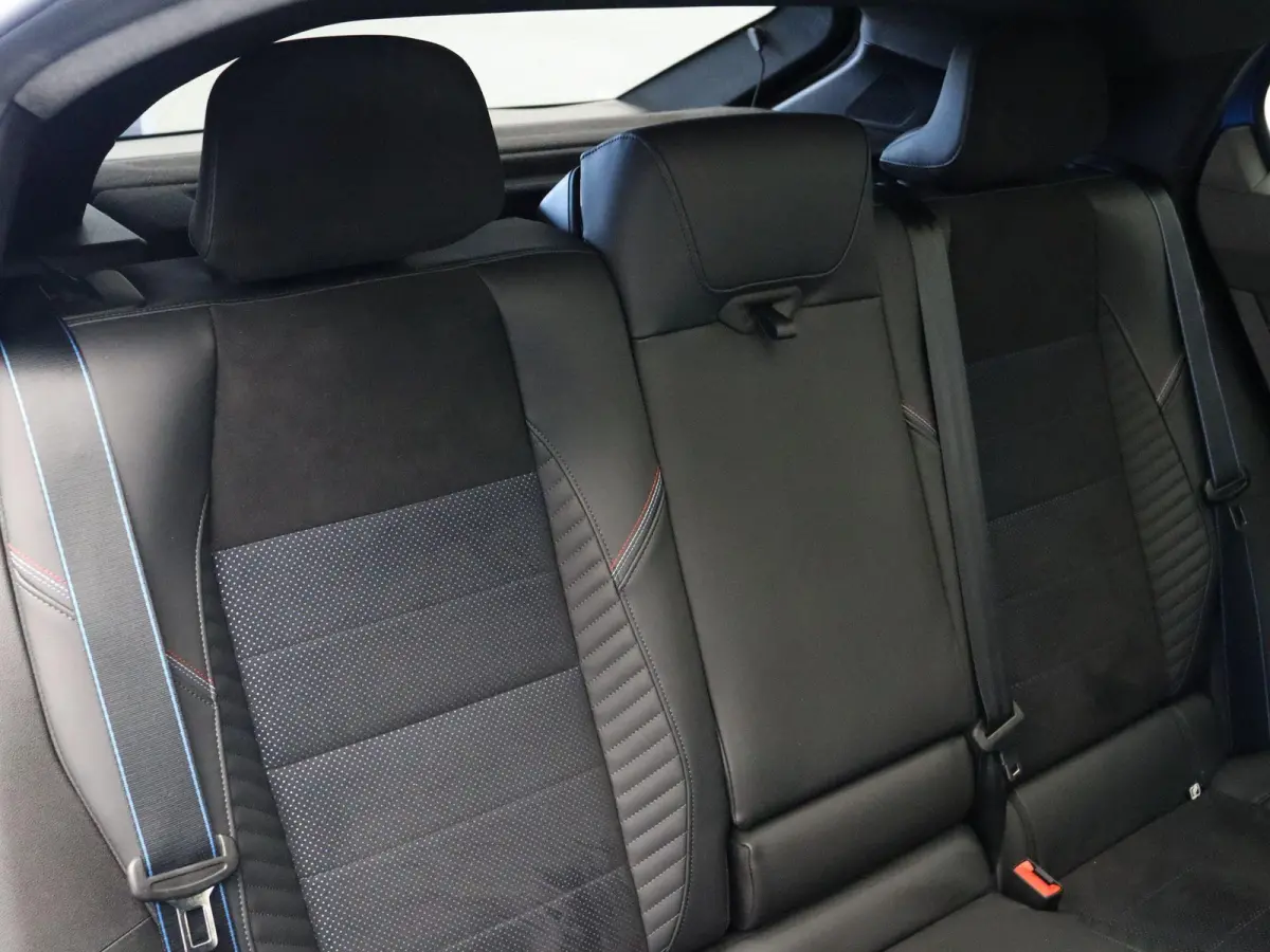 Full hybrid 200pk Esprit Alpine | Harman Kardon | Solarbay Panorama dak | Head Up Display | 360 Camera |