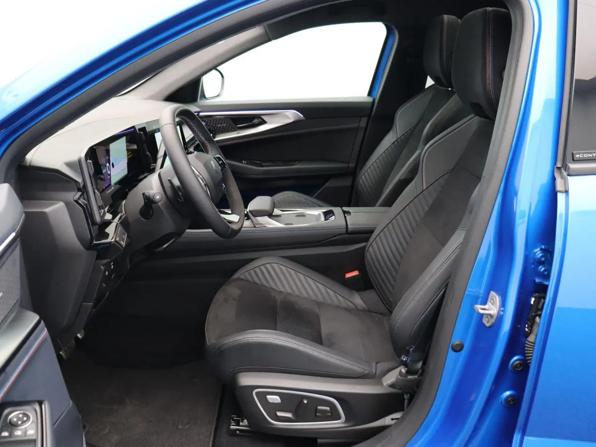 Full hybrid 200pk Esprit Alpine | Harman Kardon | Solarbay Panorama dak | Head Up Display | 360 Camera |
