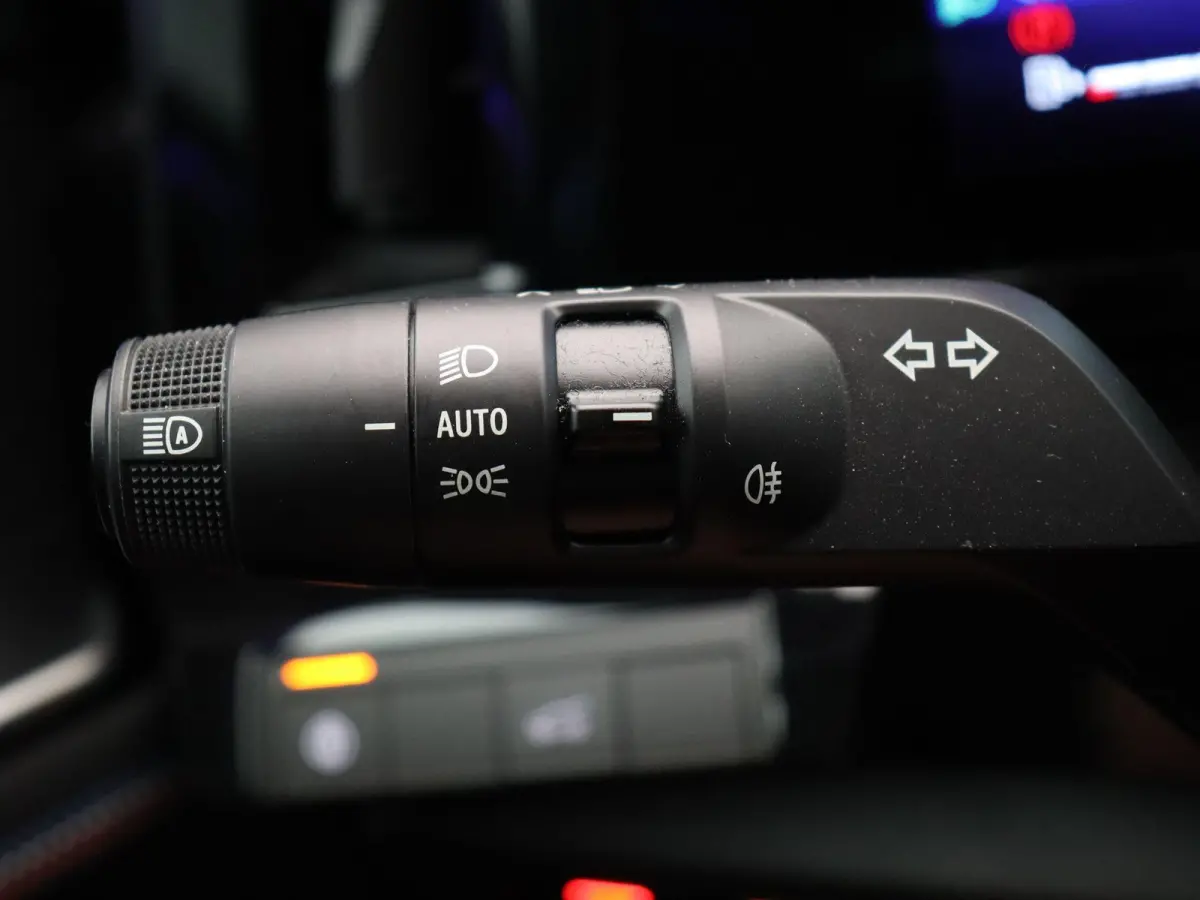 Full hybrid 200pk Esprit Alpine | Harman Kardon | Solarbay Panorama dak | Head Up Display | 360 Camera |