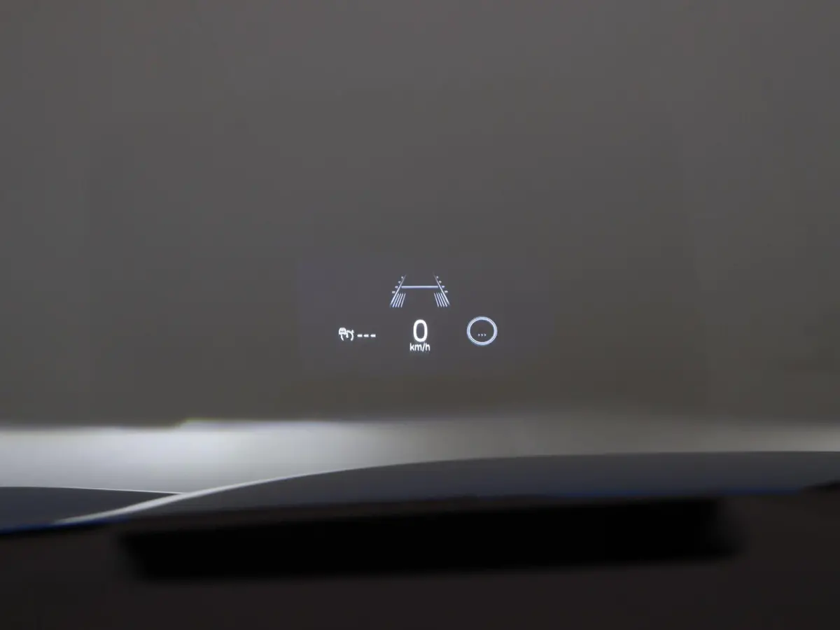 Full hybrid 200pk Esprit Alpine | Harman Kardon | Solarbay Panorama dak | Head Up Display | 360 Camera |