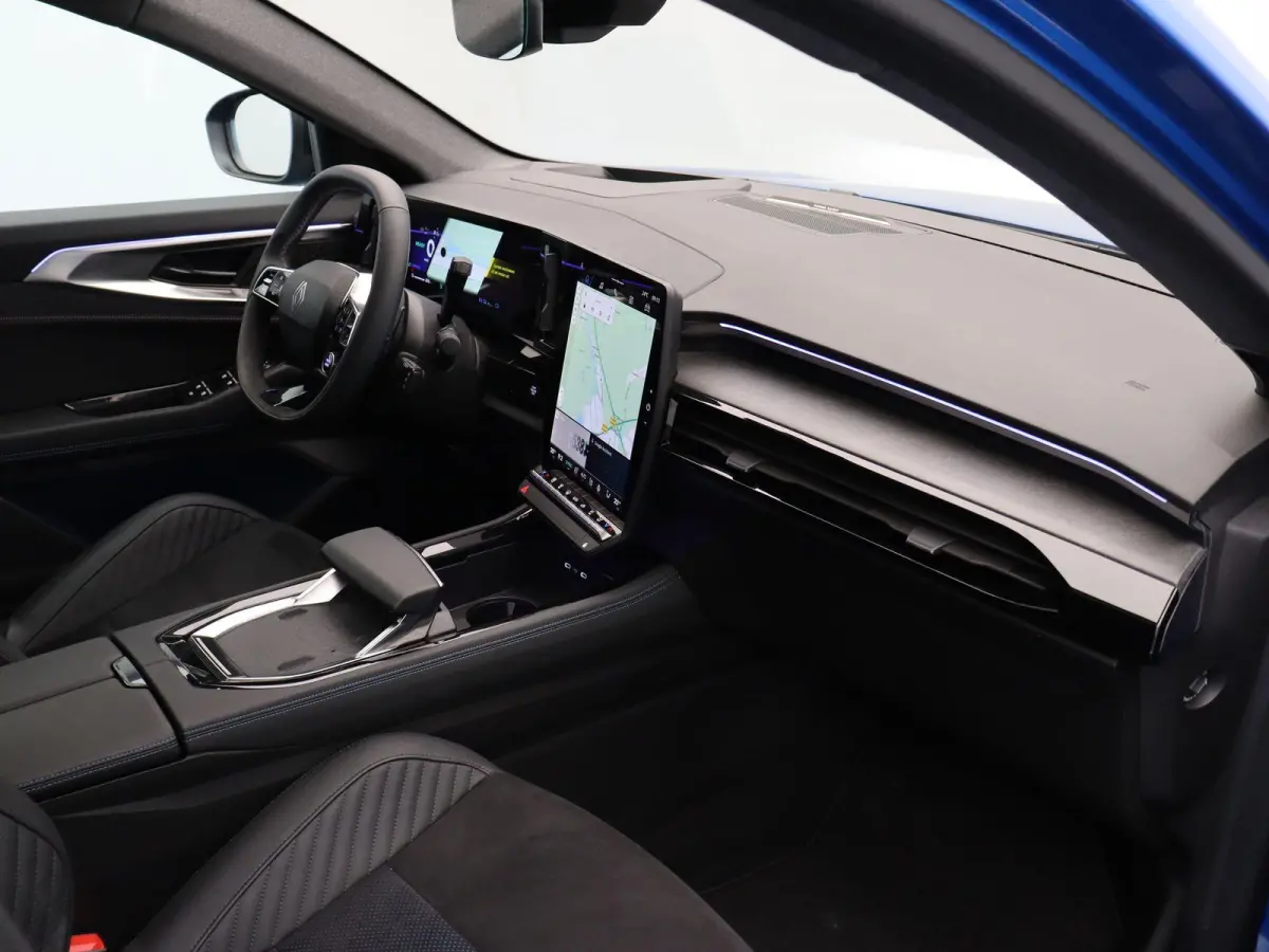 Full hybrid 200pk Esprit Alpine | Harman Kardon | Solarbay Panorama dak | Head Up Display | 360 Camera |
