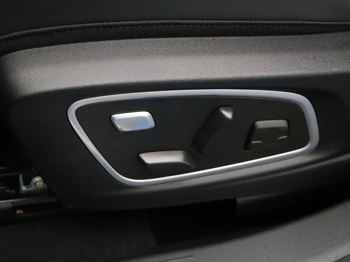 Full hybrid 200pk Esprit Alpine | Harman Kardon | Solarbay Panorama dak | Head Up Display | 360 Camera |
