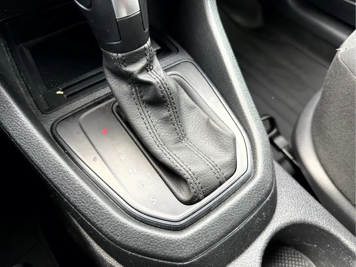 2.0 TDI 102pk Automaat Airco, Trekhaak, Cruise Controll