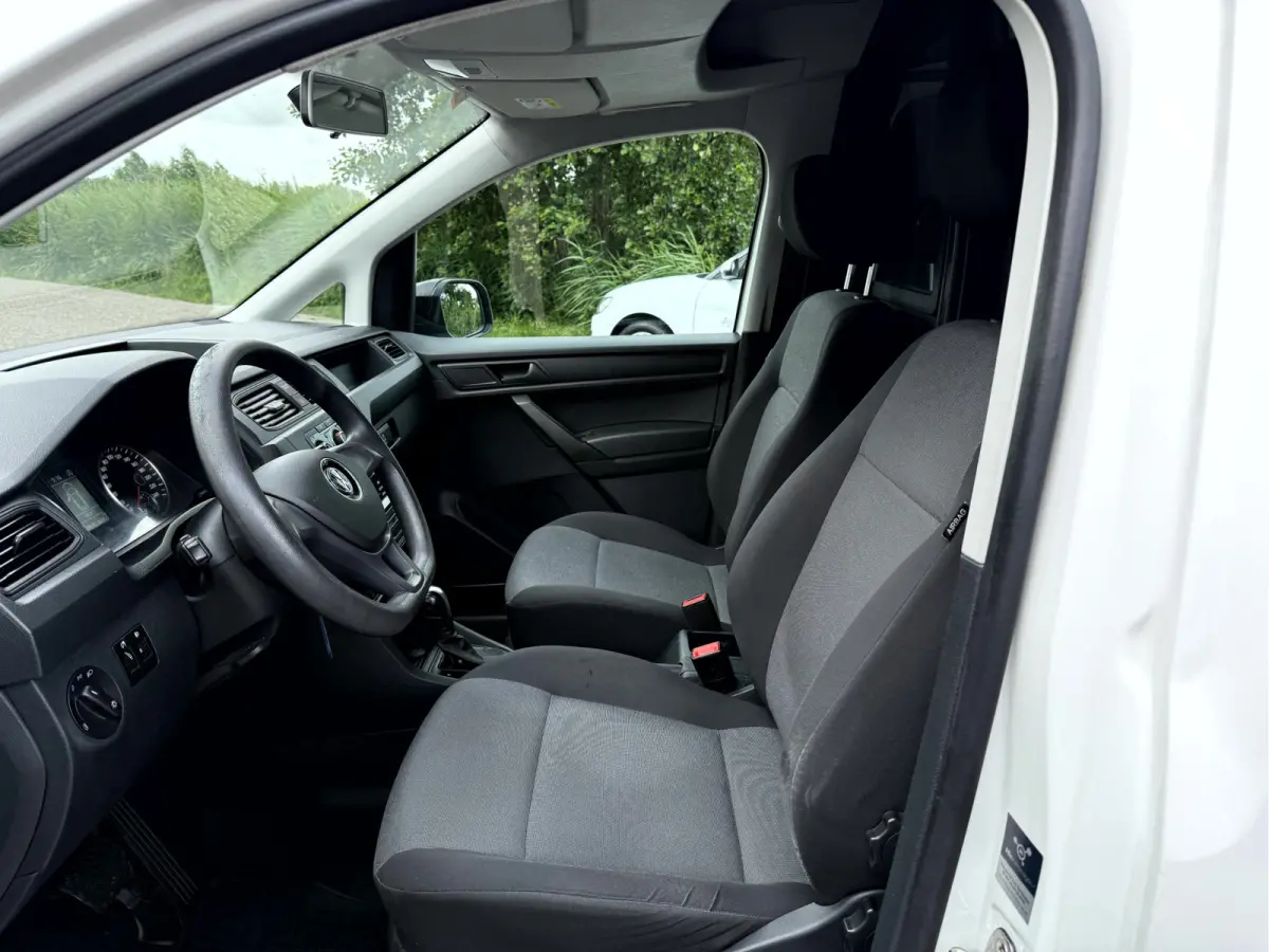2.0 TDI 102pk Automaat Airco, Trekhaak, Cruise Controll