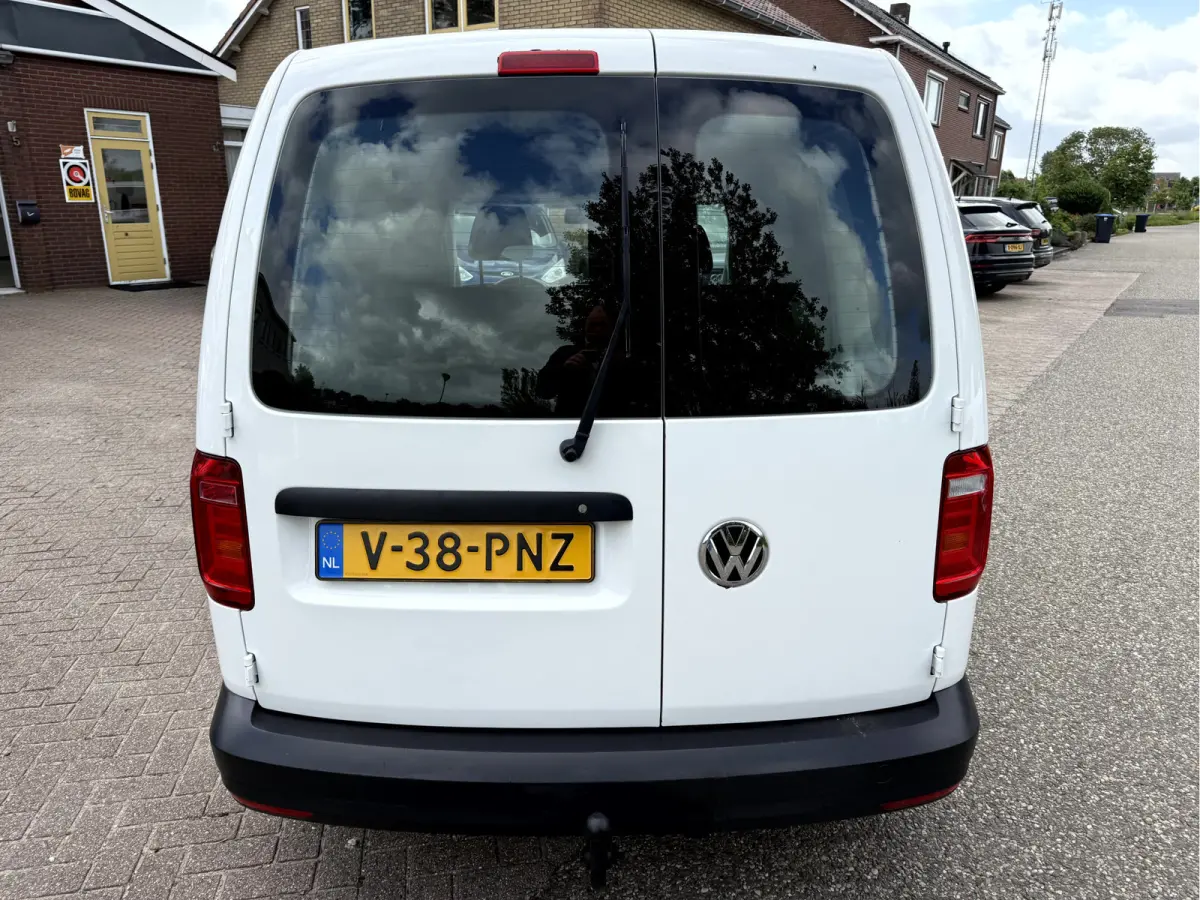 2.0 TDI 102pk Automaat Airco, Trekhaak, Cruise Controll