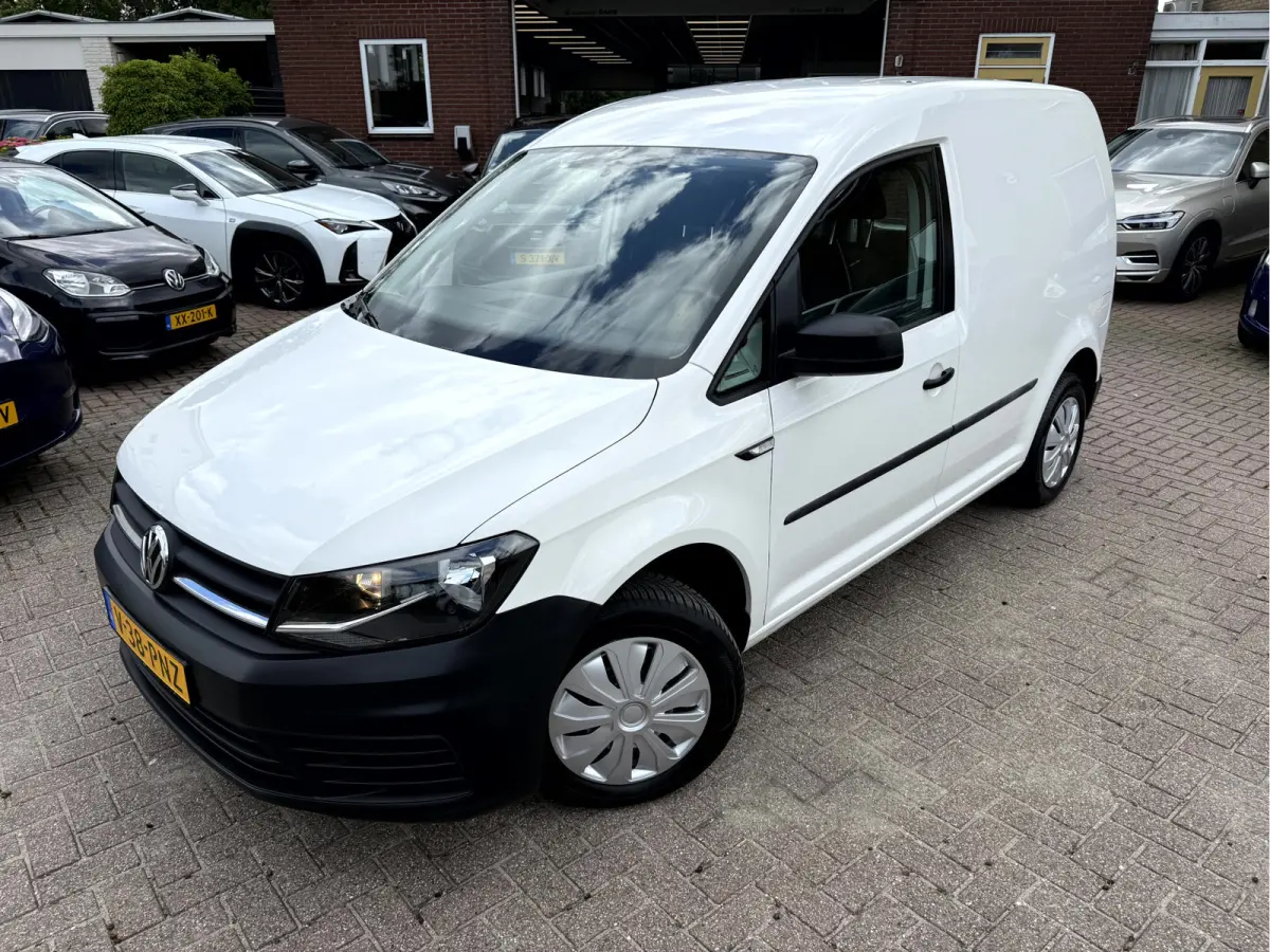 2.0 TDI 102pk Automaat Airco, Trekhaak, Cruise Controll