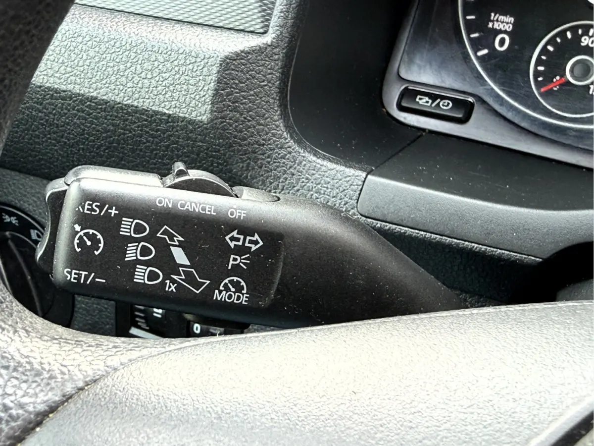 2.0 TDI 102pk Automaat Airco, Trekhaak, Cruise Controll