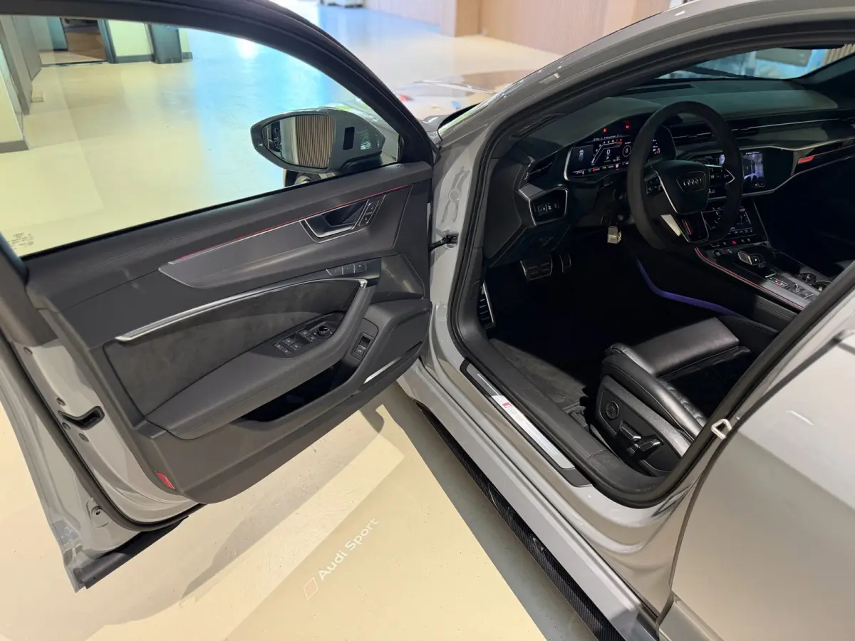 RS 6 TFSI quattro |Dyn+|Pano|Ceramic|360|B&O|
