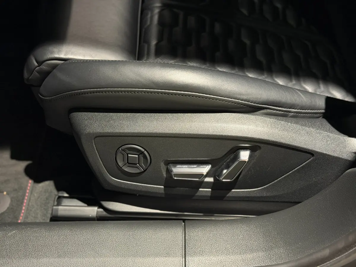 RS 6 TFSI quattro |Dyn+|Pano|Ceramic|360|B&O|