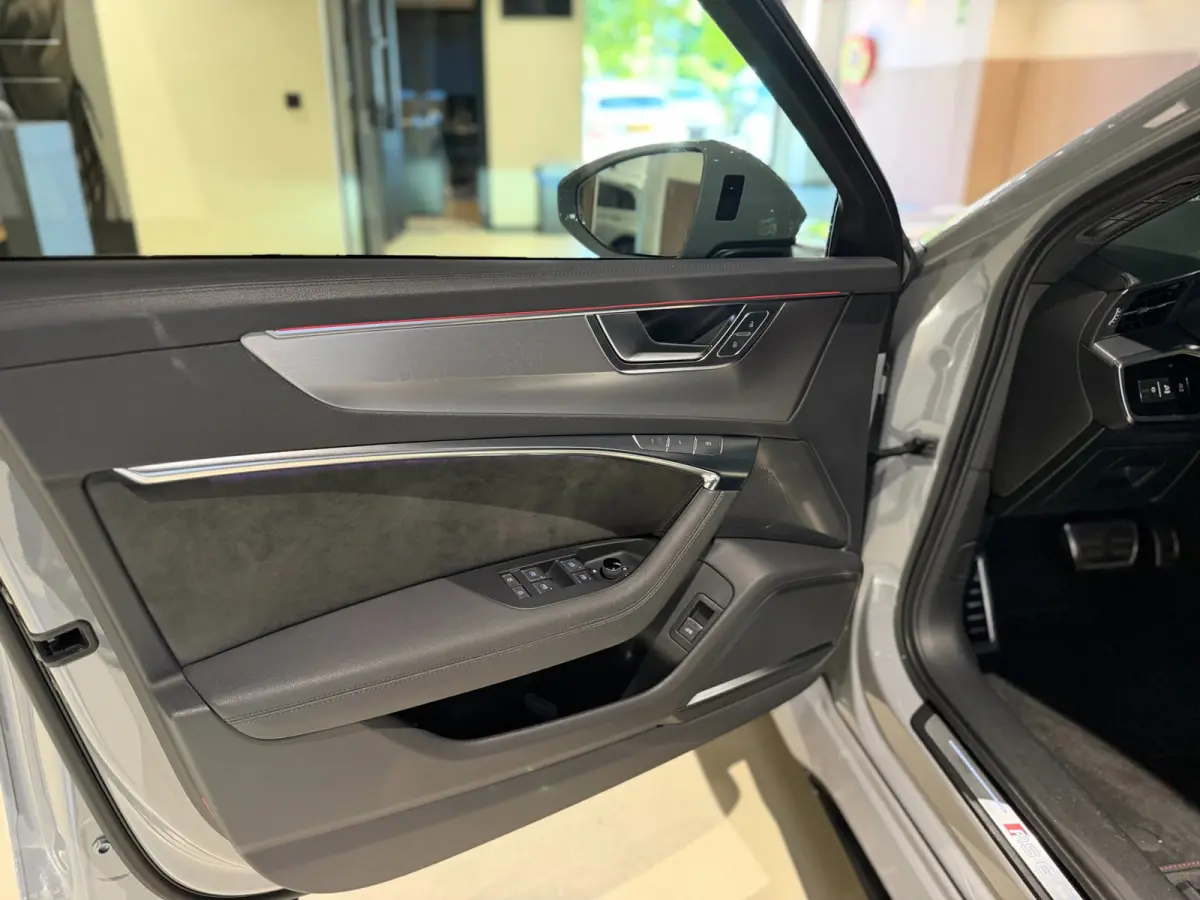RS 6 TFSI quattro |Dyn+|Pano|Ceramic|360|B&O|