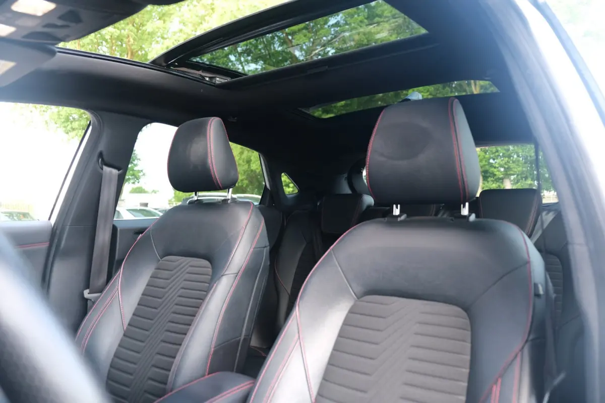 1.0 EcoBoost ST-Line X Pano Navi Led Cam Virtual Pdc