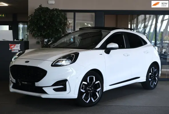 1.0 EcoBoost ST-Line X Pano Navi Led Cam Virtual Pdc