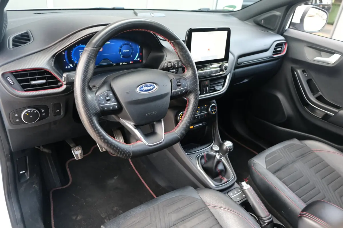 1.0 EcoBoost ST-Line X Pano Navi Led Cam Virtual Pdc