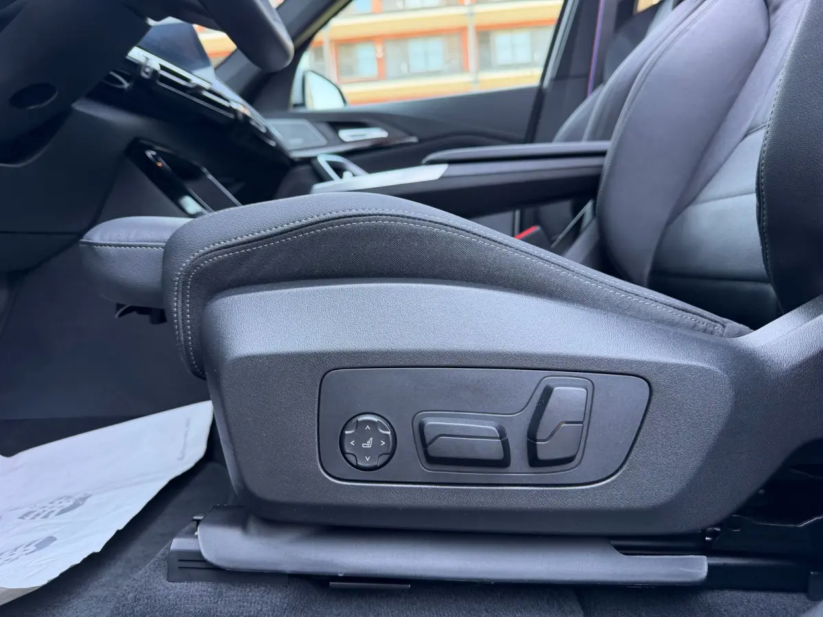 XDrive30e M Sport Pro Individual | PANO | TREKHAAK | ACC | 360 CAMERA | HARMAN KARDON | MEMORY