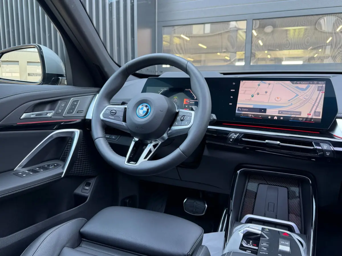XDrive30e M Sport Pro Individual | PANO | TREKHAAK | ACC | 360 CAMERA | HARMAN KARDON | MEMORY