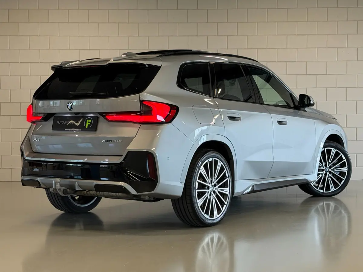 XDrive30e M Sport Pro Individual | PANO | TREKHAAK | ACC | 360 CAMERA | HARMAN KARDON | MEMORY