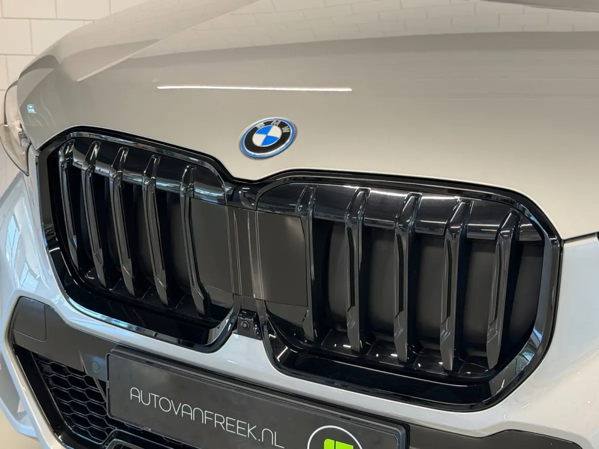 XDrive30e M Sport Pro Individual | PANO | TREKHAAK | ACC | 360 CAMERA | HARMAN KARDON | MEMORY
