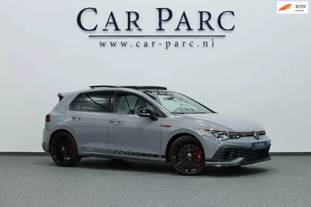 2.0 TSI GTI Clubsport 45 Jahre Edition 300+PK AKRAPOVIC/IQ/VIRTUAL/SFEER/PANO/LEER/CAM/LINE/ACC/12 MND GARANTIE!