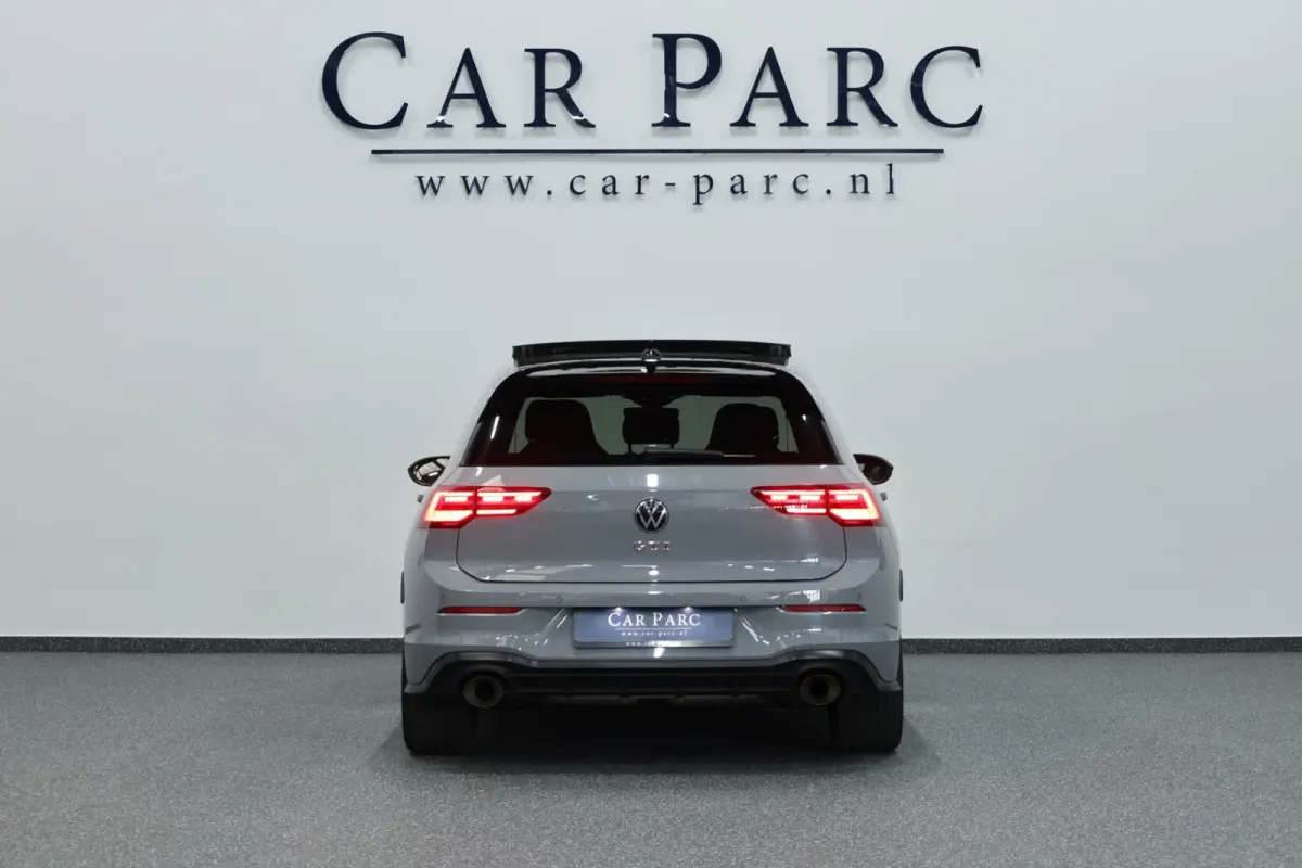 2.0 TSI GTI Clubsport 45 Jahre Edition 300+PK AKRAPOVIC/IQ/VIRTUAL/SFEER/PANO/LEER/CAM/LINE/ACC/12 MND GARANTIE!