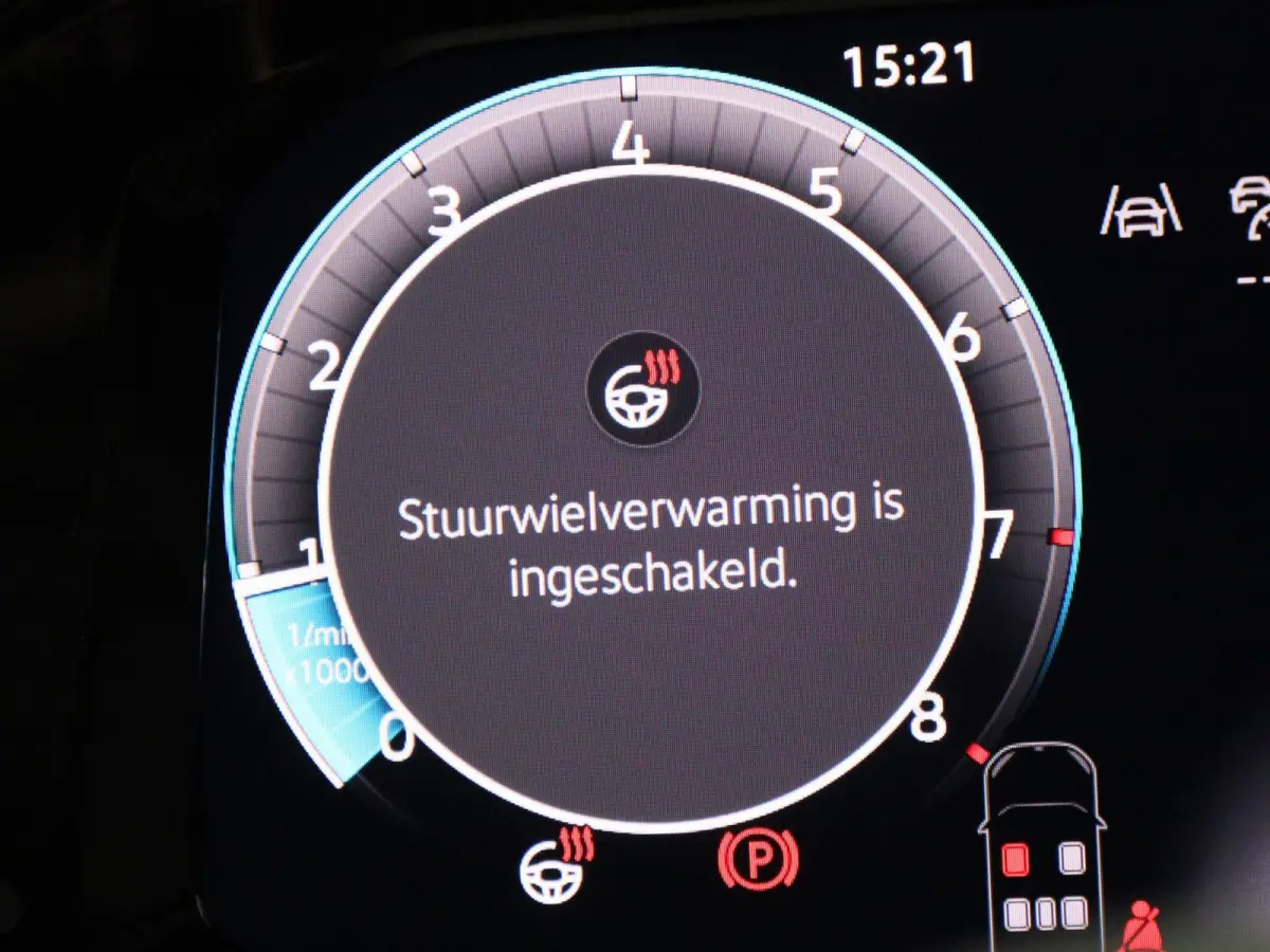 1.5 TSI Life Edition 116 PK| Origineel Nederlands | 1e Eigenaar | Stoelverwarming | Stuurwielverwarming | Achteruitrijcamera | Parkeersensoren | Digitale Cockpit Pro | Sfeerverlichting