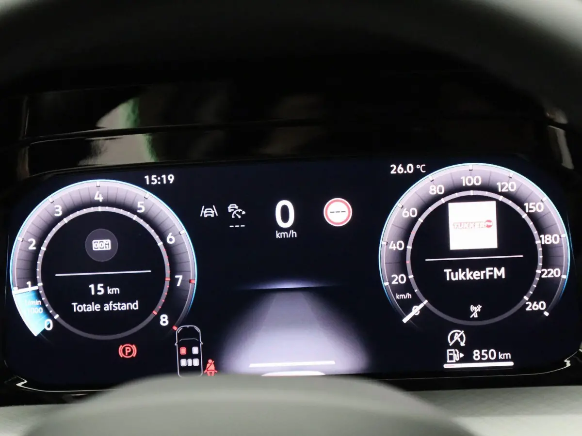 1.5 TSI Life Edition 116 PK| Origineel Nederlands | 1e Eigenaar | Stoelverwarming | Stuurwielverwarming | Achteruitrijcamera | Parkeersensoren | Digitale Cockpit Pro | Sfeerverlichting