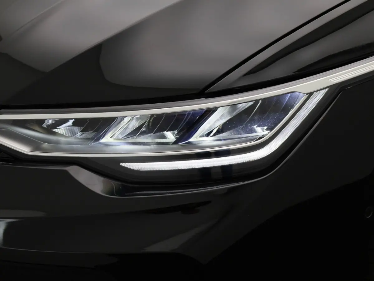 1.5 TSI Life Edition 116 PK| Origineel Nederlands | 1e Eigenaar | Stoelverwarming | Stuurwielverwarming | Achteruitrijcamera | Parkeersensoren | Digitale Cockpit Pro | Sfeerverlichting