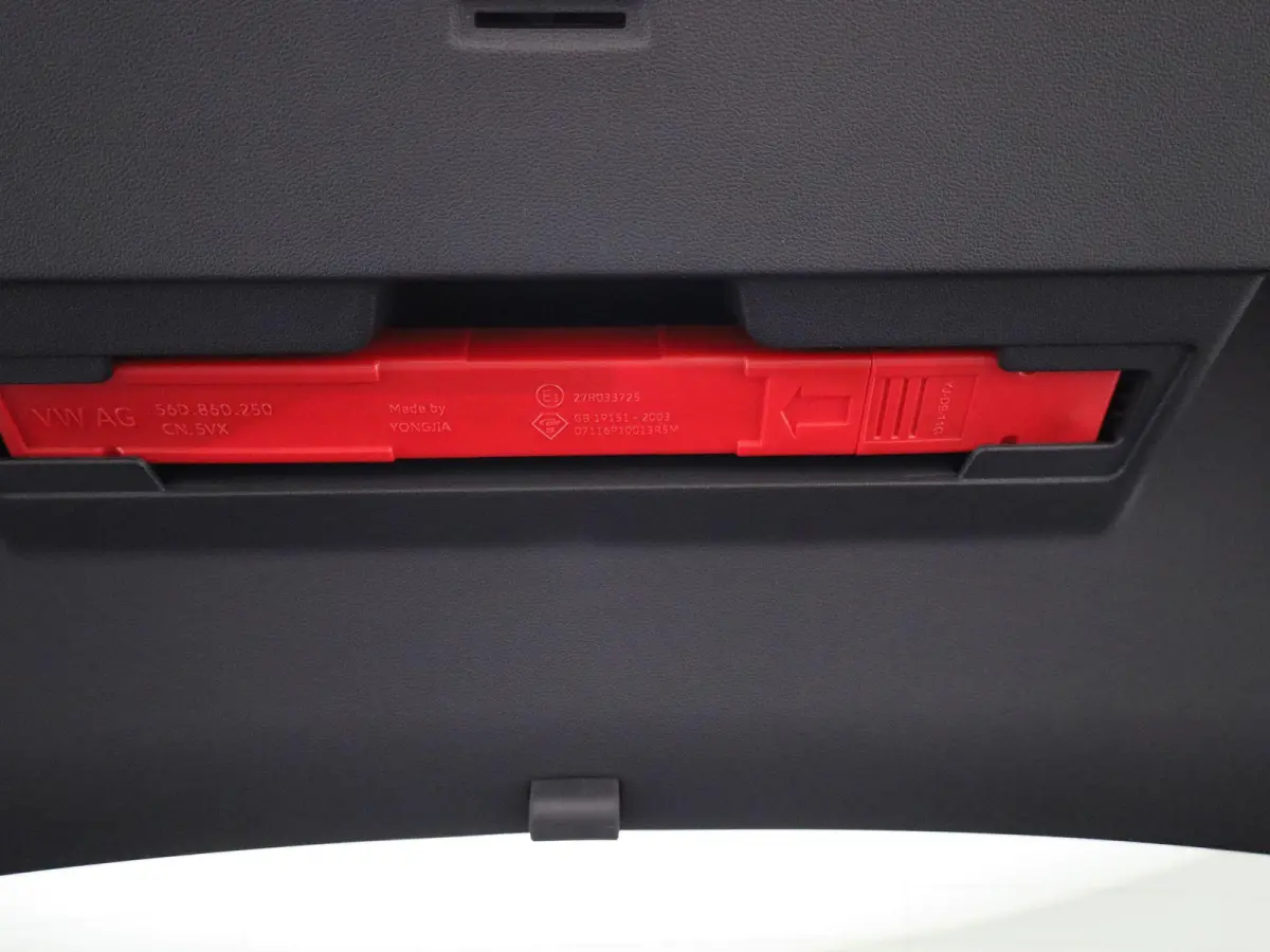 1.5 TSI Life Edition 116 PK| Origineel Nederlands | 1e Eigenaar | Stoelverwarming | Stuurwielverwarming | Achteruitrijcamera | Parkeersensoren | Digitale Cockpit Pro | Sfeerverlichting