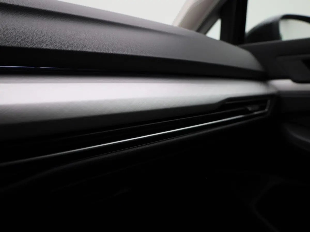 1.5 TSI Life Edition 116 PK| Origineel Nederlands | 1e Eigenaar | Stoelverwarming | Stuurwielverwarming | Achteruitrijcamera | Parkeersensoren | Digitale Cockpit Pro | Sfeerverlichting