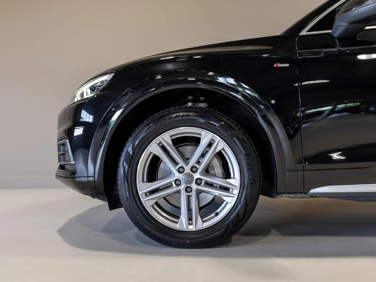 2.0 TFSI quattro Sport S Line Edition / 252pk / Panorama dak / Trekhaak /