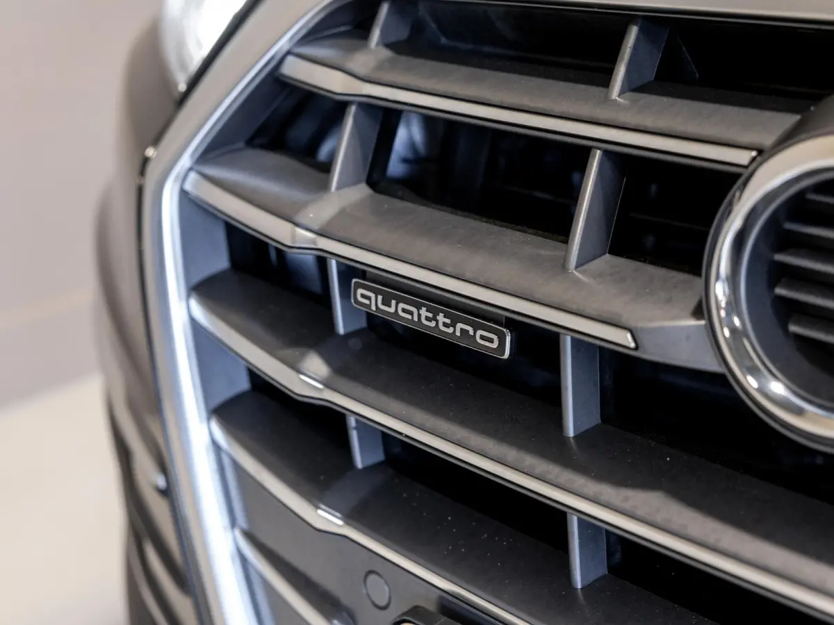 2.0 TFSI quattro Sport S Line Edition / 252pk / Panorama dak / Trekhaak /