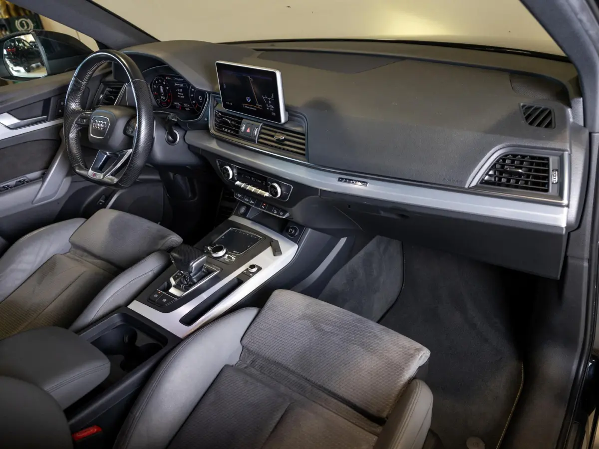 2.0 TFSI quattro Sport S Line Edition / 252pk / Panorama dak / Trekhaak /