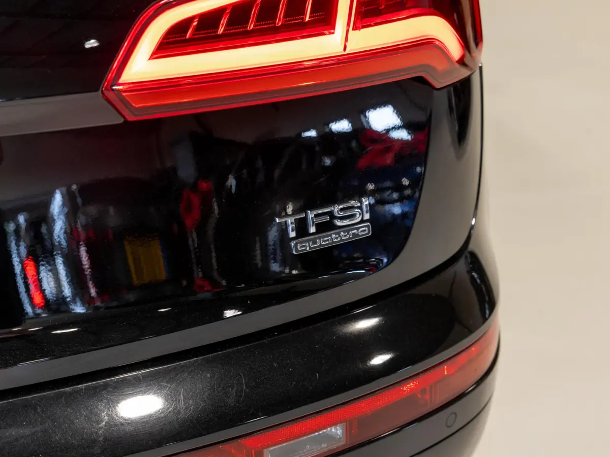 2.0 TFSI quattro Sport S Line Edition / 252pk / Panorama dak / Trekhaak /