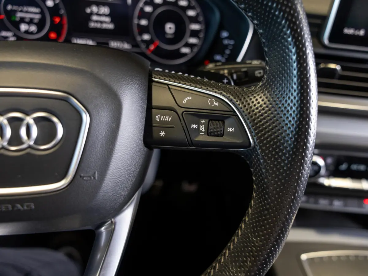 2.0 TFSI quattro Sport S Line Edition / 252pk / Panorama dak / Trekhaak /