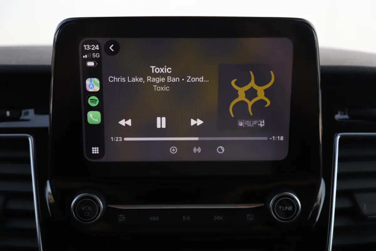 300 2.0 TDCI L2H1 Limited DC 170PK Automaat Trekhaak Sidebars Navigatie Achteruitrijcamera Carplay LED 16 inch LMV Schuifdeur Airco Cruise