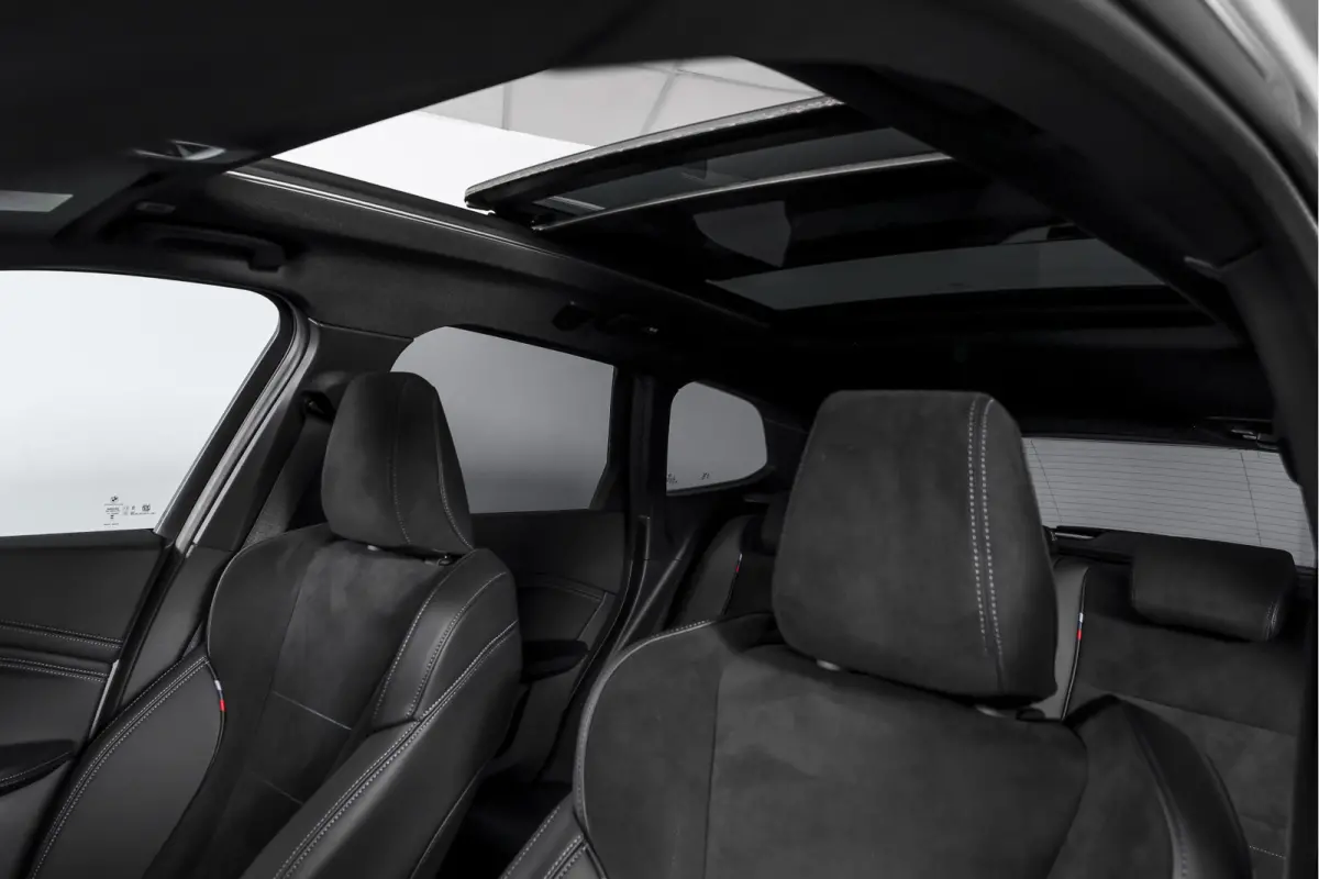 xDrive25e 245 PK M-Sport | Premium Pack | S/K-Panodak | Elek. Trekhaak | Dig. Cockpit | Cruise | Stoelverw. | PDC | Camera | NAV+App. Connect | ECC | Elek. Klep | LM 19" | 2882