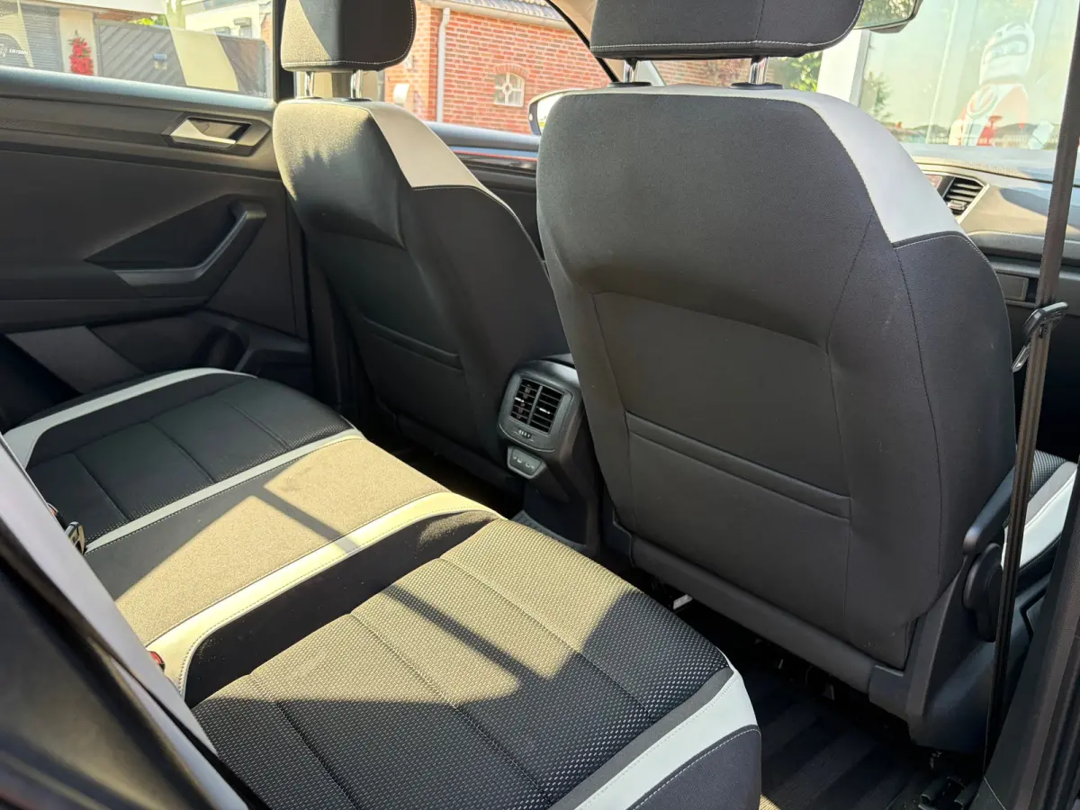 1.5 TSI Sport DSG|Rijklaar prijs|Camera|Dodehoek|Carplay|ACC|Navi|LED|