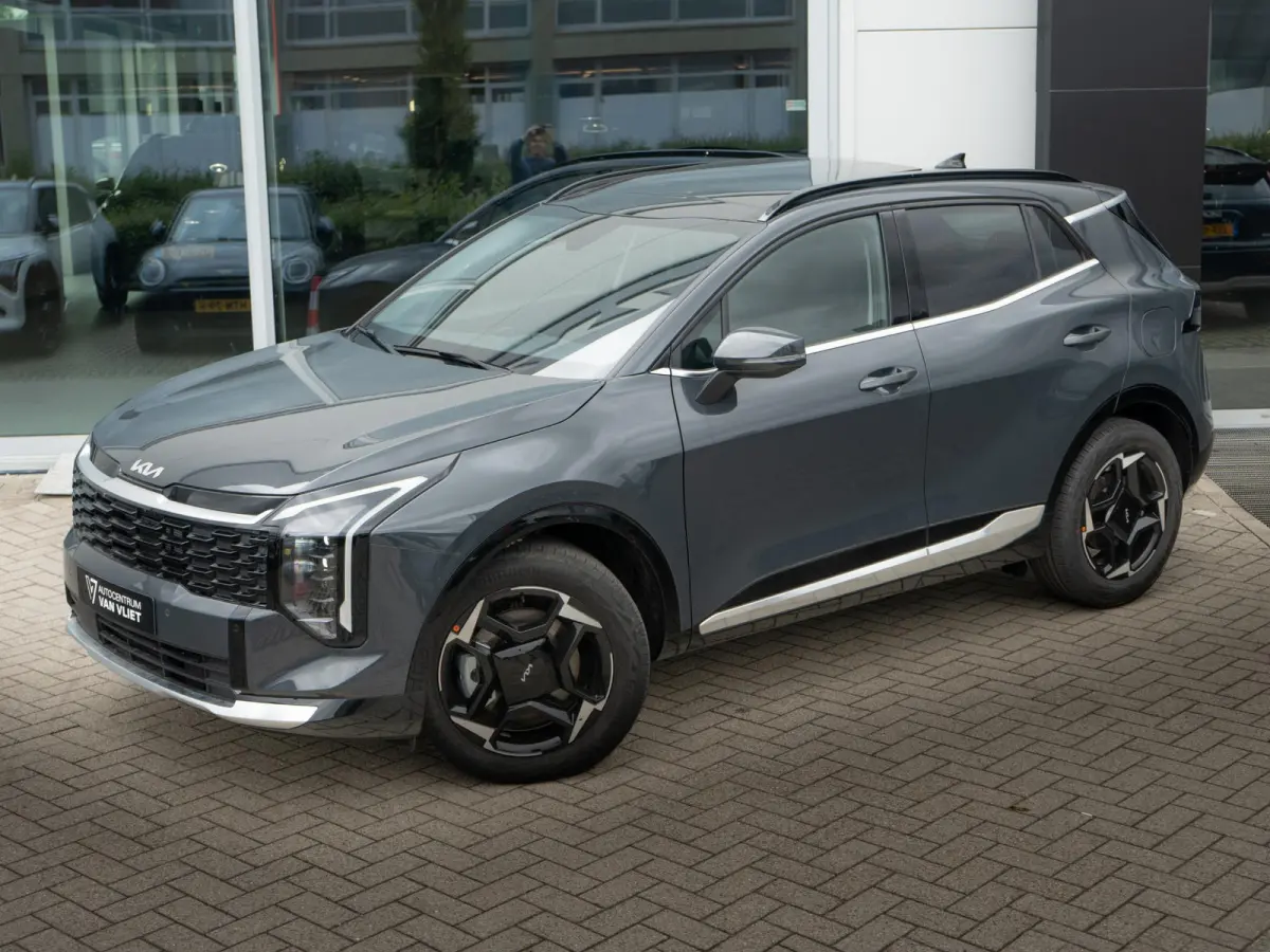1.6 T-GDi Hybrid DynamicPlusLine | Actieprijs* | OP VOORRAAD| Stoel en Stuurverwarming | Navi. | Schuif-/Kanteldak | Adapt. Cruise. | Achteruitrijcamera | Clima. | Dodehoekassistentie