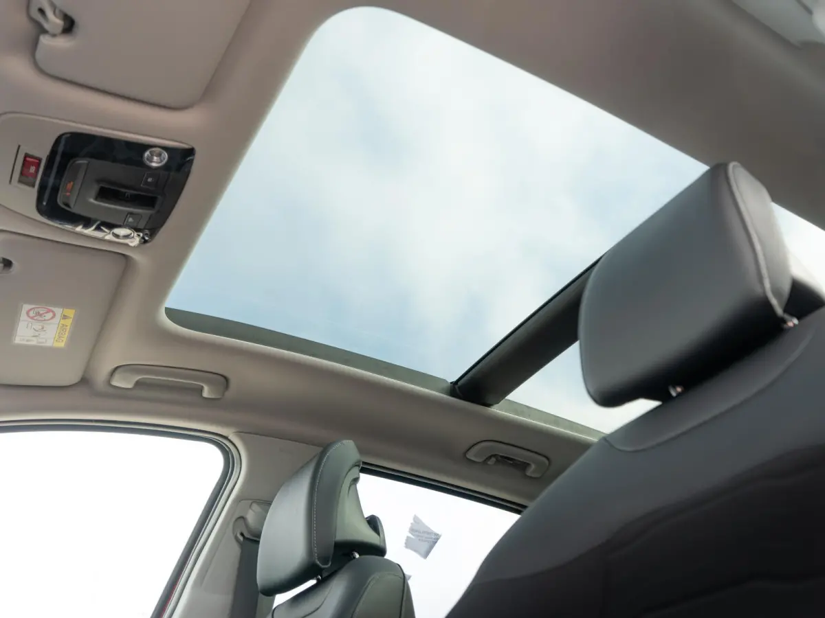 1.6 T-GDi Hybrid DynamicPlusLine | Actieprijs* | OP VOORRAAD| Stoel en Stuurverwarming | Navi. | Schuif-/Kanteldak | Adapt. Cruise. | Achteruitrijcamera | Clima. | Dodehoekassistentie