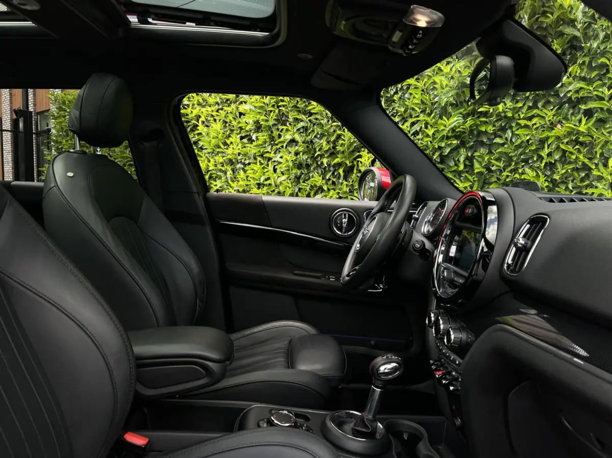 2.0 John Cooper Works ALL4 Chili, MINI YOURS, PANORAMADAK, H/K, HUD, LEDER/ALCANTARA, NAVIGATIE, CAMERA, MEMORY, CRUISE CONTROL, CLIMATE CONTROL, STOELVERWARMING, ELEKTRISCHE STOELEN, TREKHA